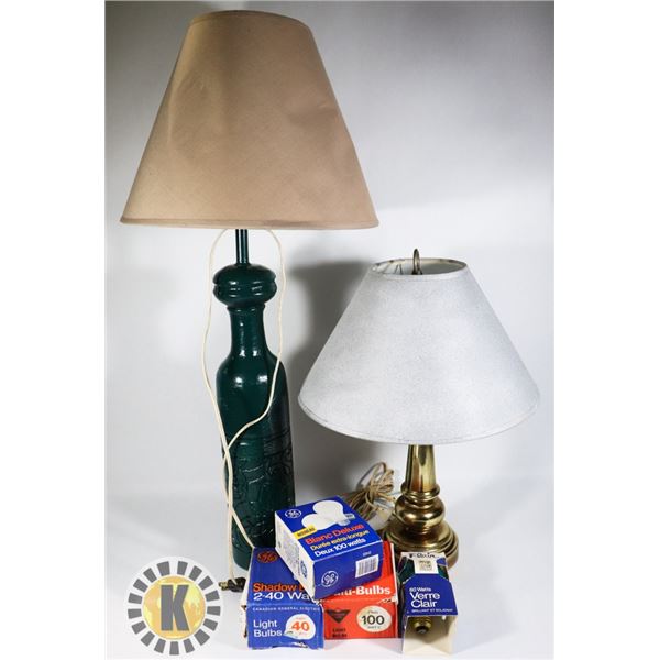 BEDSIDE LAMPS AND LIGHT BULBS