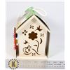 Image 2 : NEW PAINT A BIRDHOUSE CRAFT KIT