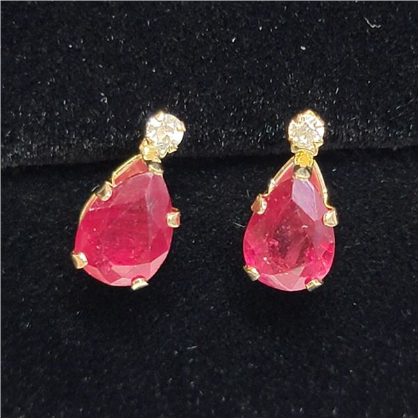 10K YELLOW GOLD RUBY(1.04CT) MOISSANITE