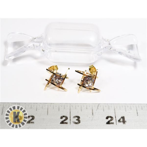 NEW PAIR OF GOLD TONE ORBIT EARRINGS