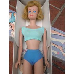 Barbie Blonde Midge Doll in Box by Mattel #2087683