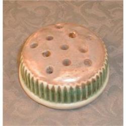 ROSEVILLE Donatello FLOWER Frog -ANTIQUE-  #2087118