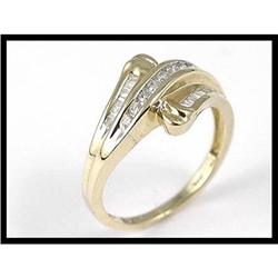 Splendid 14K Yellow Gold Diamond Ring #2087217
