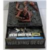 Image 1 : THE WALKING DEAD COLLECTIBLE DVD SET SEASON 5