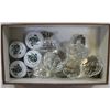 Image 1 : 10 GLASS AND PORCELAIN KNOBS