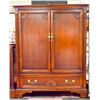 Image 1 : 5 PIECE WOOD STRATHROW BEDROOM FURNITURE SET