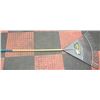 Image 1 : LEAF RAKE YARDWORKS POLY LEAF RAKE