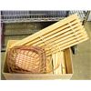 Image 1 : BOX WITH WICKER BASKETS + WOODEN STORAGE SHELF