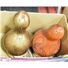 Image 1 : LOT OF 2 GOURD ART LAMPS. COLOURFUL AND WORKING.