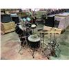 Image 2 : 16PCS PEARL / EVANS DRUM SET INCLUDING BASE DRUM, DUAL KICK PEDAL, 6 SYMBOLS, SNARE DRUM, 3 EVANS