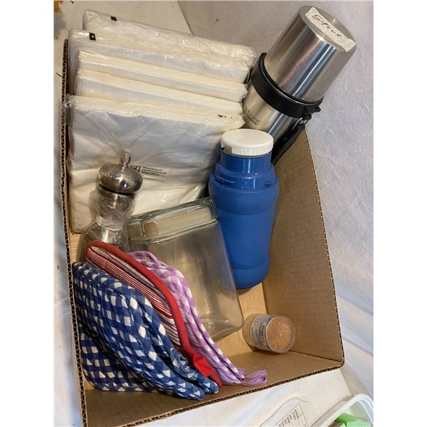 Napkins, thermos etc