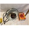 Image 1 : Heat lamp and extra bulb