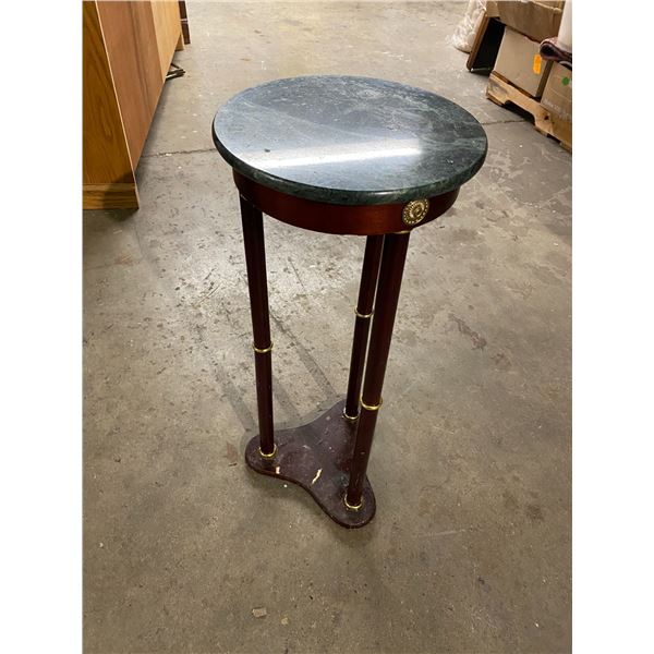 Accent table