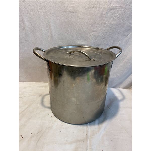 Stock pot