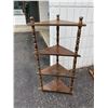 Image 1 : Corner shelf