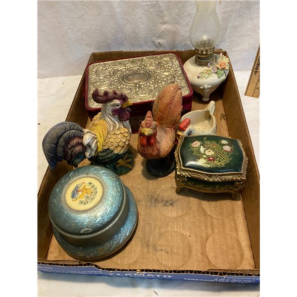 Trinket boxes and other collectibles