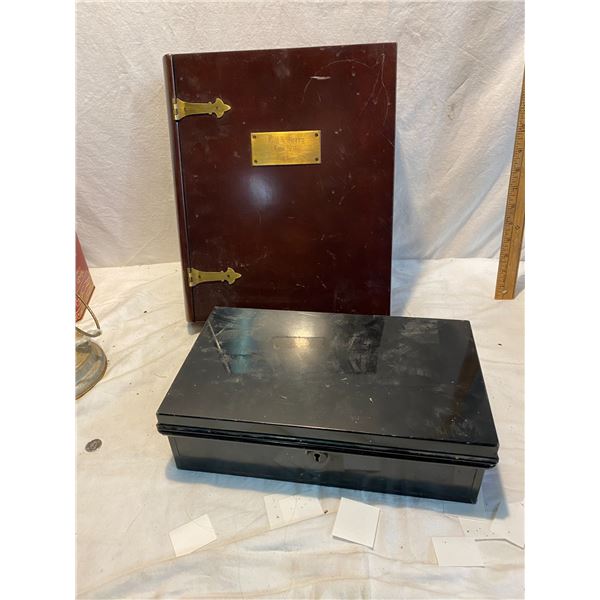 Veteran series tin box and Bombay Company box