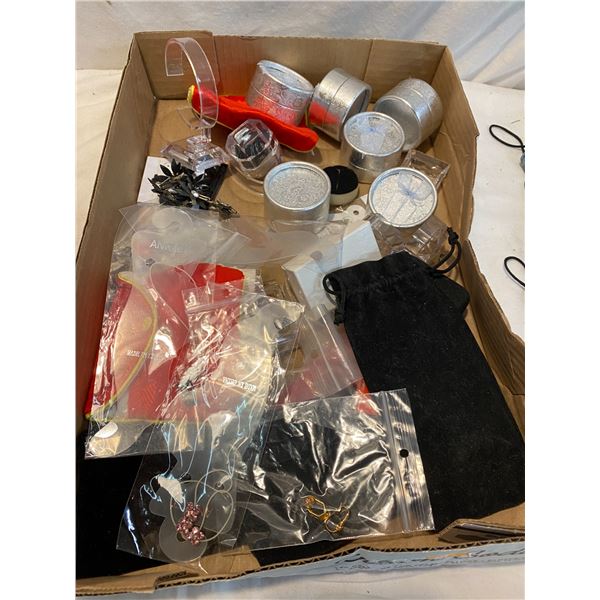 Assorted jewelry boxes etc