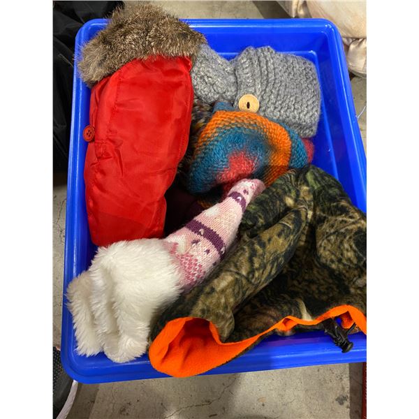 Hamats, mitts and neck warmer