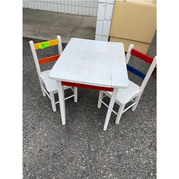 Kids table and 2 chairs