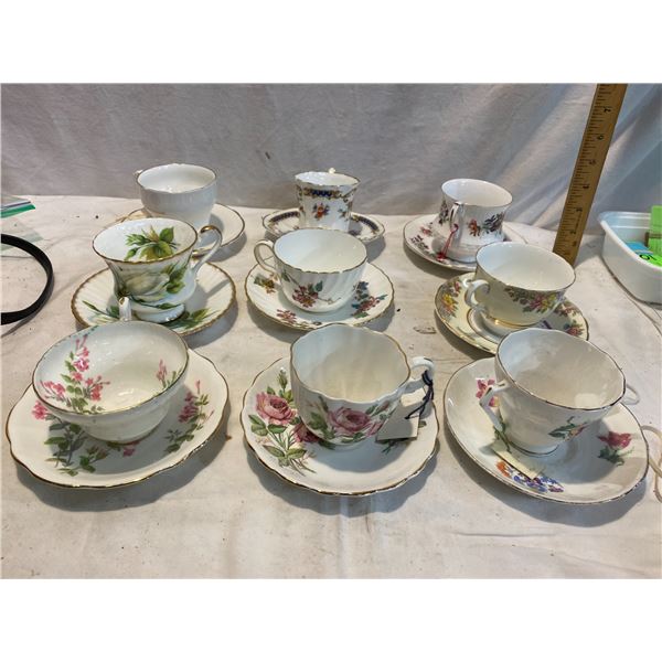 Tea cups and saucer