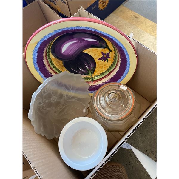 Bowls and lidded container