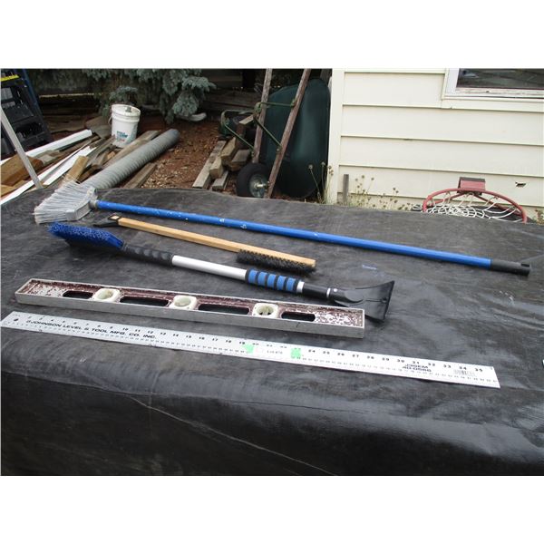 Broom Snow Brushes, Level