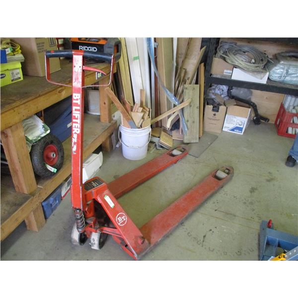 BT Lifters Floor Jack (working)