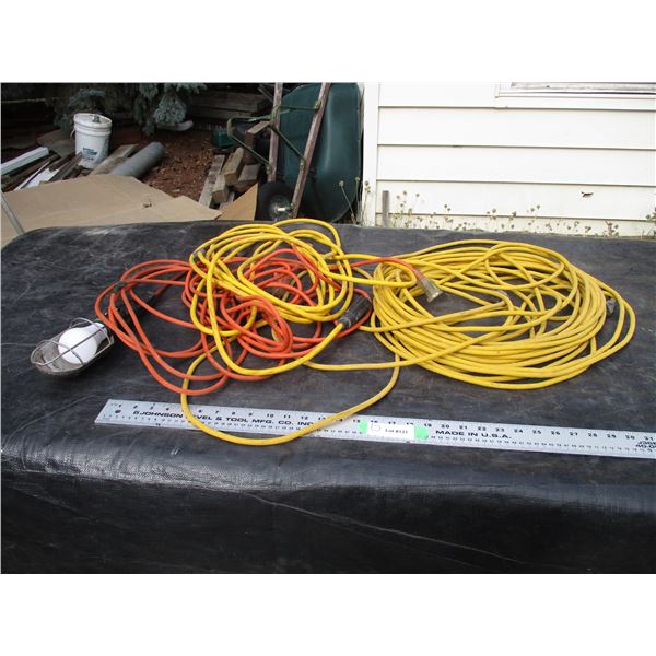 (2) Extension Cords and Trouble Light