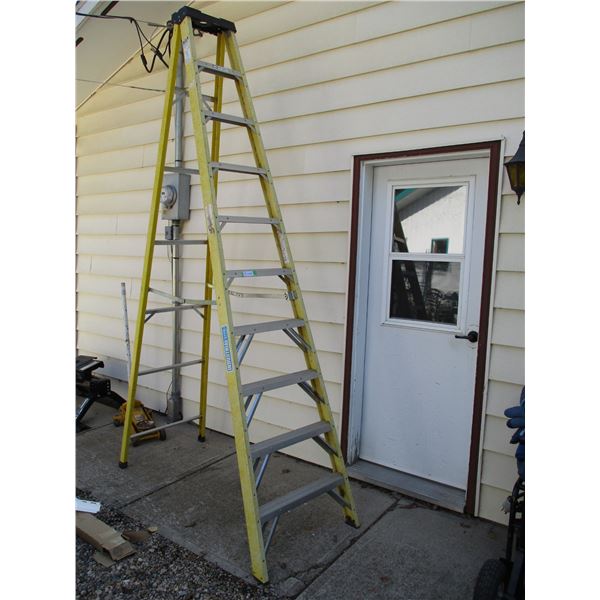 Industrial 9ft Ladder