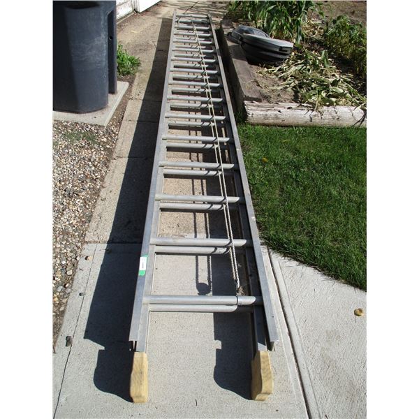 32 ft Total Length Aluminum Ladder