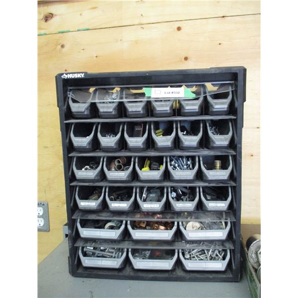 Organizer with Contents Name Husky