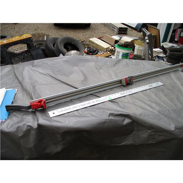 Husky 5ft Wood Clamp