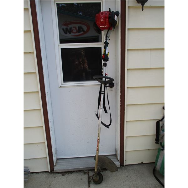 Honda 4 Stroke Whipper Snipper Gas