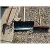 Image 2 : 3 Garden Tools Broom and Snow Scoop