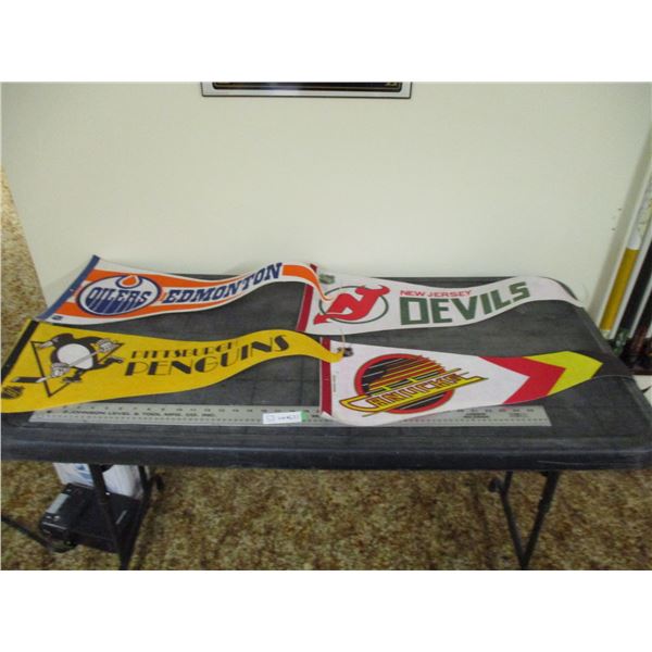 (2X THE MONEY) NHL Pennants (4)