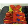 Image 2 : Chest Size 44-48, 32-40 Water Ski Vests