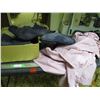 Image 4 : Towels, clothing, boots, felt liners