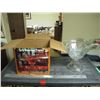 Image 1 : Punch bowl set 15 pc (12 cups)