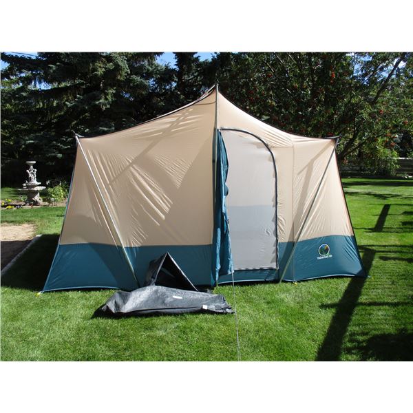 Mop, broom, golf clubs, tent? In bag