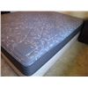 Image 5 : King size bed mattress and box spring (76" x 80")