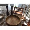 Image 2 : Rolling Pin, Lg Salt/Pepper Shakers, Paper Towel Holder, Wood Serving Trays, Boxes & Picture Frame