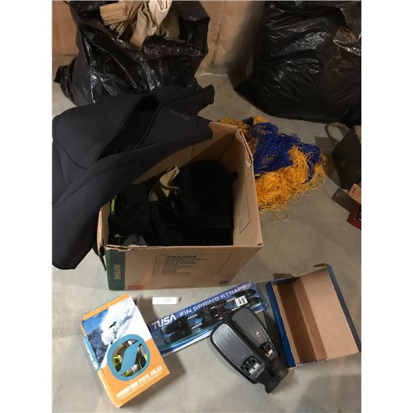 Bare Large Wet suit, Mountain Piste Soles, Tusa Fin Spring Strap, Mountain Piste Soles, Net & Variou