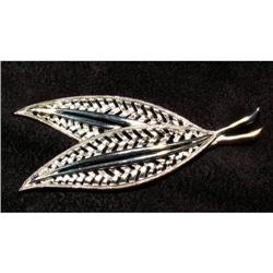 Collectible Vintage J.J. Silver Tone Leaf Pin #2068579