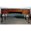 Image 1 : CHIPPENDALE STYLE LEATHER INLAID OFFICE DESK #2093408