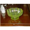 Image 1 : Lovely Vaseline Bowl #2111251
