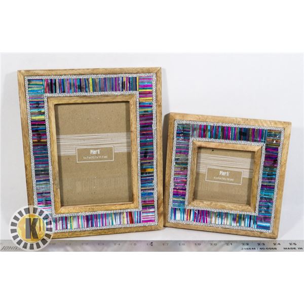 2 PEIR 1 PICTURE FRAMES - NATURAL GLASS CRACKING