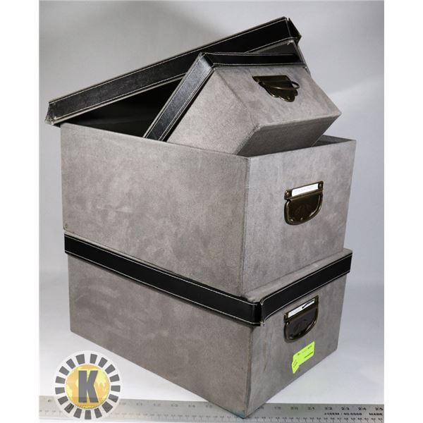 LOT OF DECORATIVE STORAGE CONTAINERS