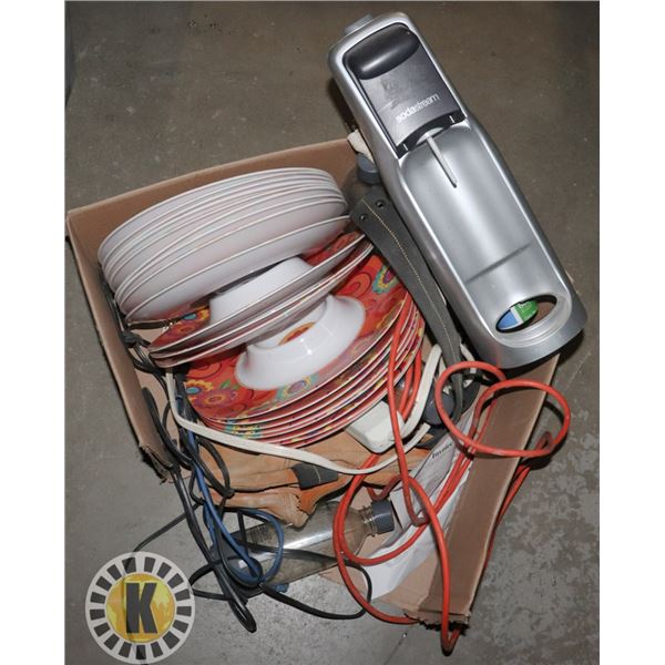 BOX OF MISCELLANEOUS ITEMS