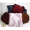 Image 1 : ESTATE BOX OF BROWN THROW PILLOWS